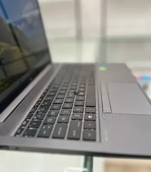 New Laptop HP ZBook 15 16GB Intel Core I7 SSD 512GB