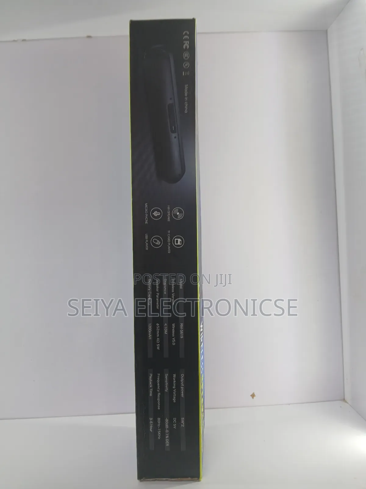 Romis Less Bluetooth Speaker