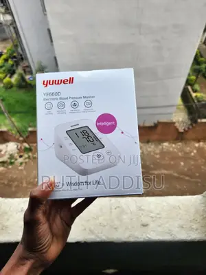 Photo - Digital Blood Pressuer Monitor想起medical Bp Monitor New