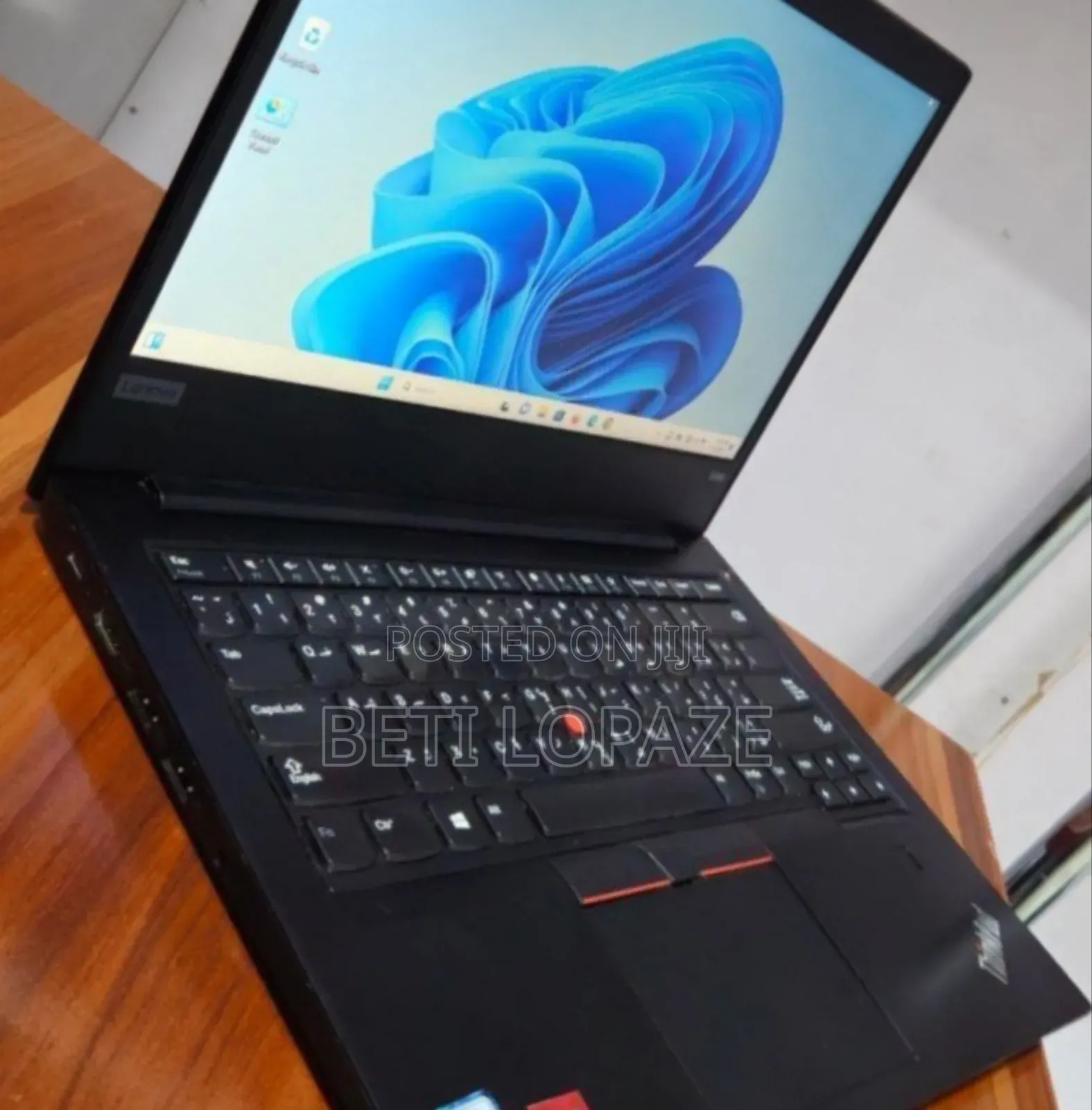 New Laptop Lenovo ThinkPad Yoga 370 16GB Intel Core I7 SSD 256GB
