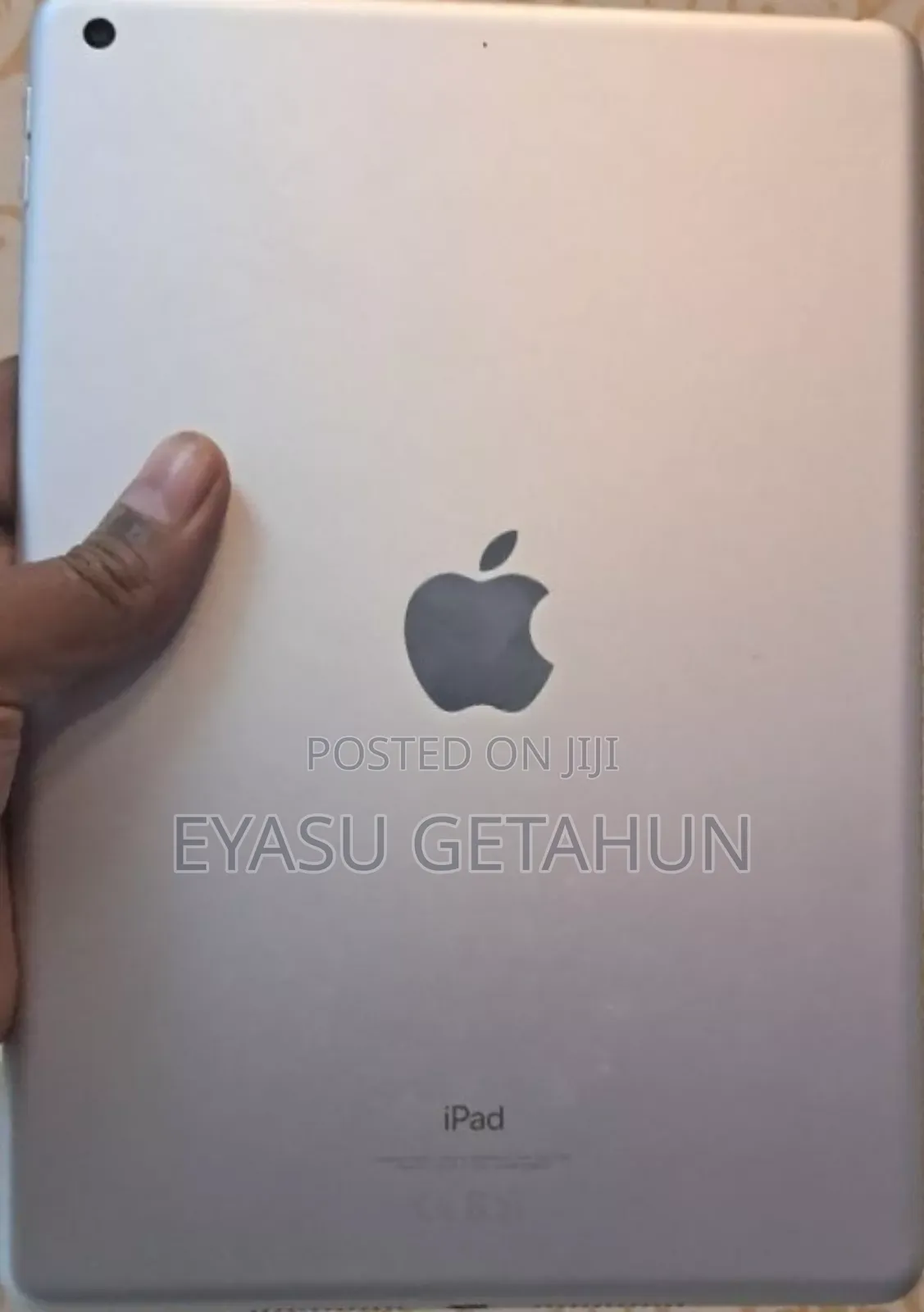 New Apple iPad 9.7 4 GB Silver