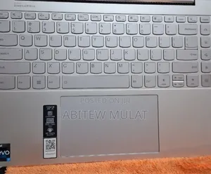 New Laptop Lenovo Yoga 9i 16GB Intel Core I7 SSD 512GB