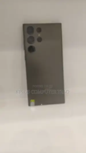 Photo - New Samsung Galaxy S23 Ultra 256 GB Purple