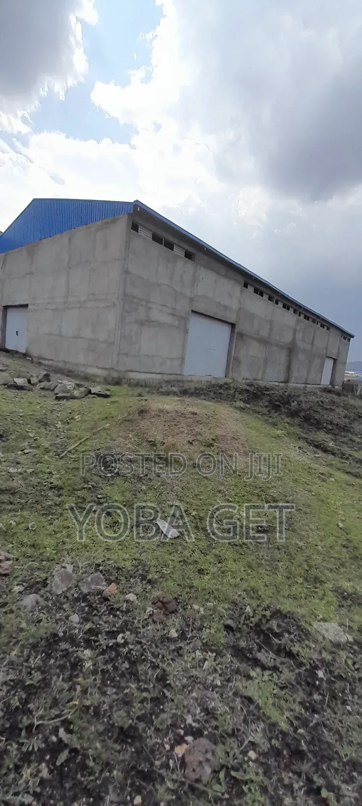 አስቸካይ የሚሸጥ መጋዘን