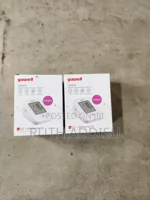 Photo - Blood Pressuer波斯bp Monitor Digital瓶裝blood Pressure Monitor