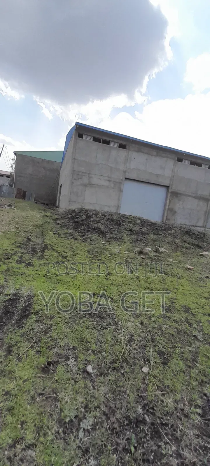 አስቸካይ የሚሸጥ መጋዘን