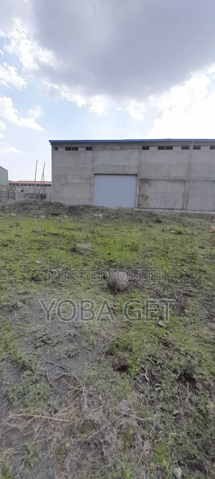 አስቸካይ የሚሸጥ መጋዘን