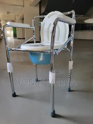 Photo - Bedside Commode Toilet埴زportable Toilets for Home Useፐرpotty