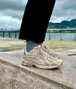 New Balance #1906r Cordura "Desert Tan" Shoes for Men's Men