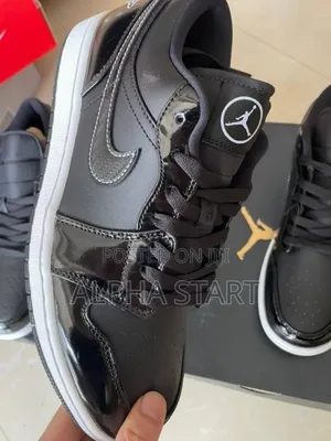 Photo - Jordan One High Master Quality Sneakers for You Made Vietna