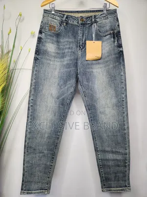 Photo - Stylish Mid-Wash Denim – Perfect Fit, Fresh Look
