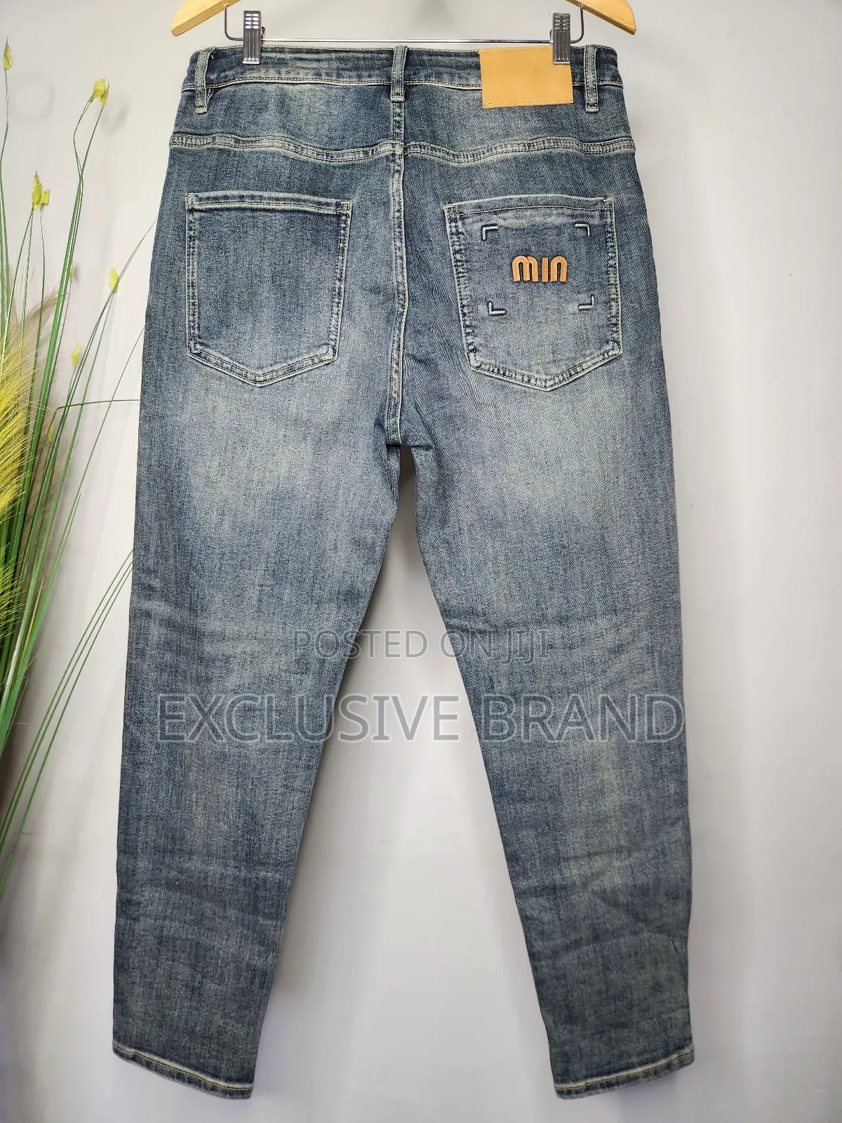 Stylish Mid-Wash Denim – Perfect Fit, Fresh Look