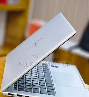 New Laptop HP EliteBook 840 10 16GB Intel Core I7 SSD 512GB