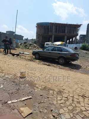 Photo - Toyota Corolla 1992 Gray