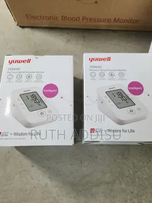 Photo - Digital Blood Pressuer Monitor瓶裝medical Blood Pressure New