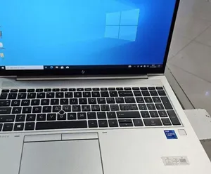 New Laptop HP EliteBook 840 G8 16GB Intel Core I7 SSD 512GB