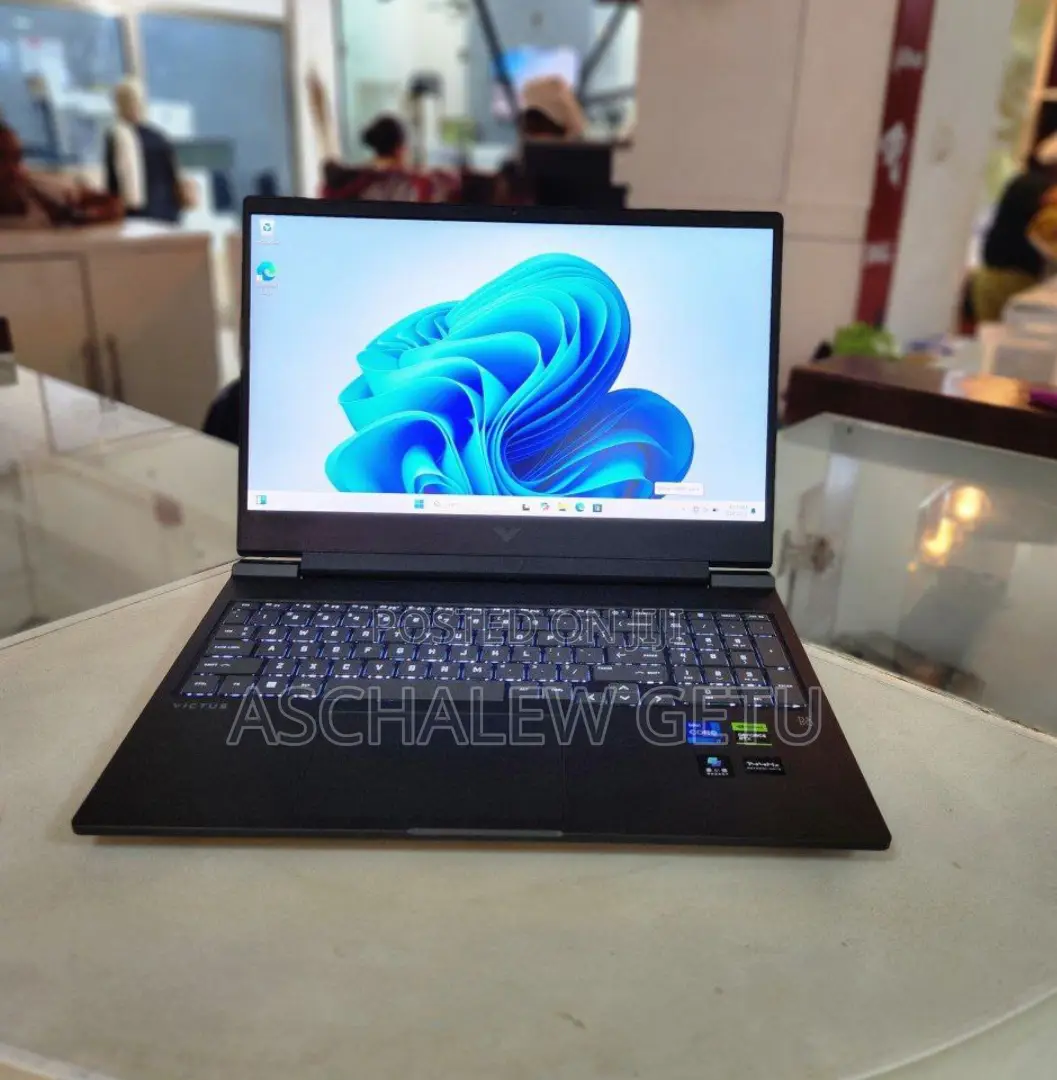 New Laptop HP Victus 15 16GB Intel Core I7 SSD 1T