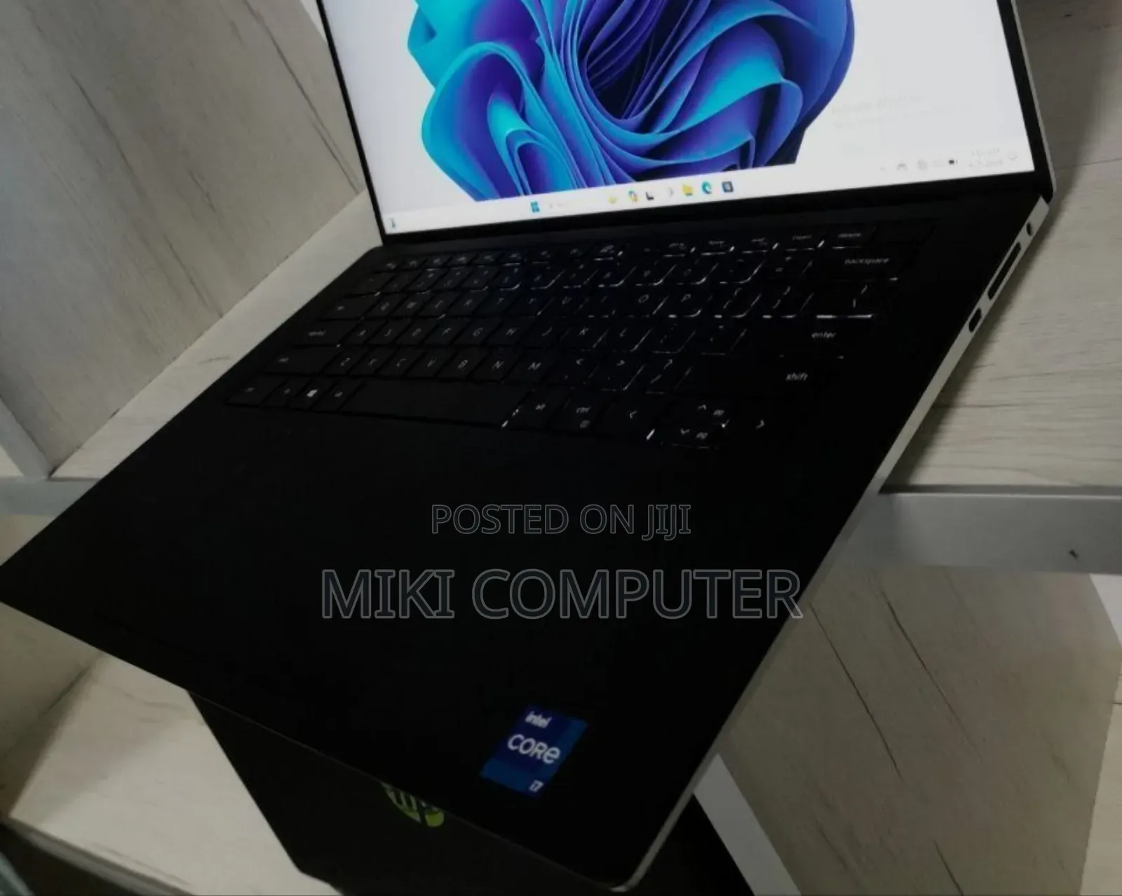 New Laptop Dell XPS 15 16GB Intel Core I7 SSD 512GB