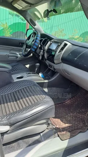 Toyota Tacoma 2014 White