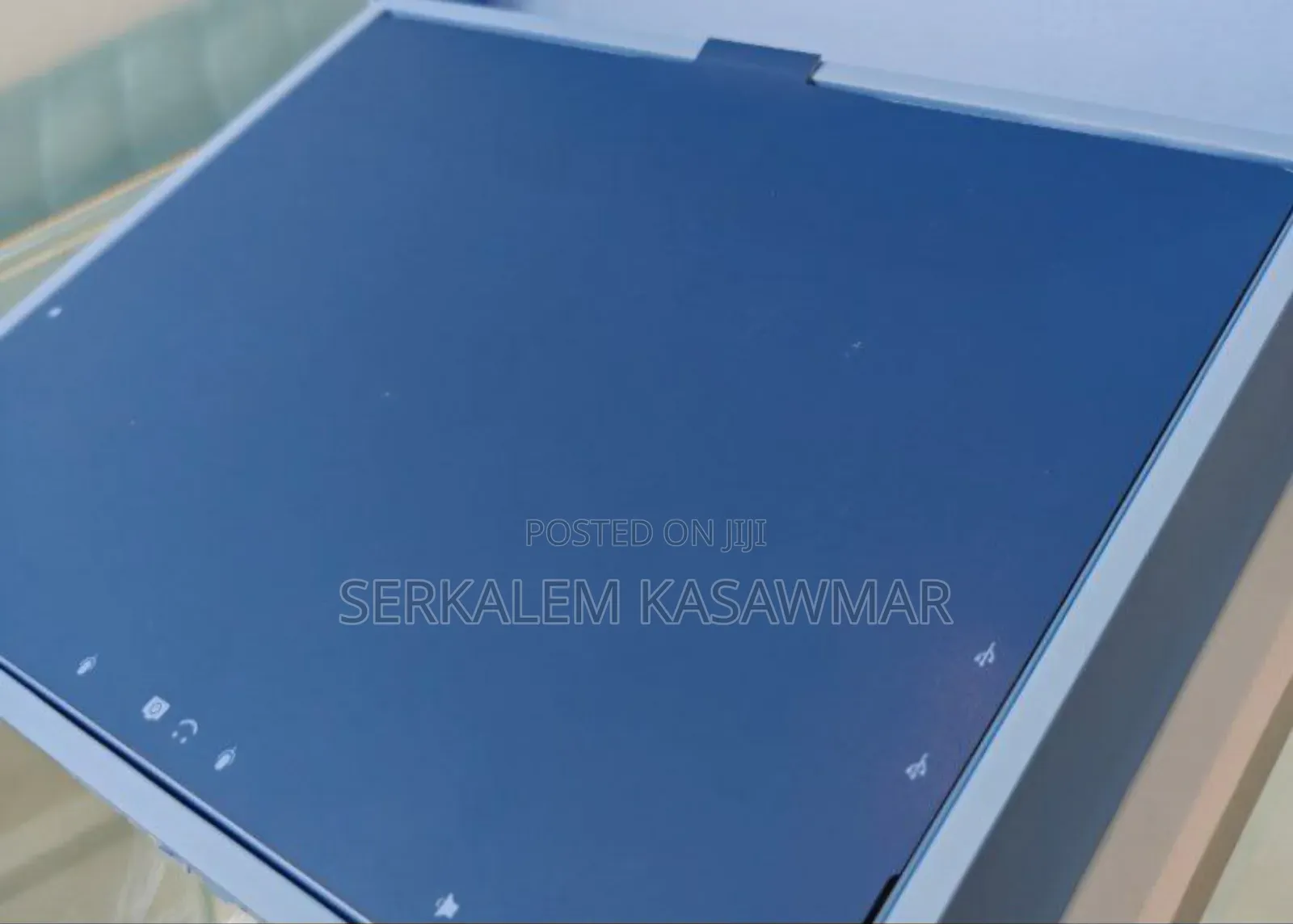 New Microsoft Surface Pro 11th Edition, a Copilot+ PC 16GB SSD 512GB