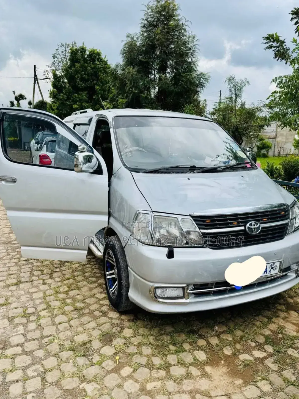 Toyota HiAce 2009 Silver
