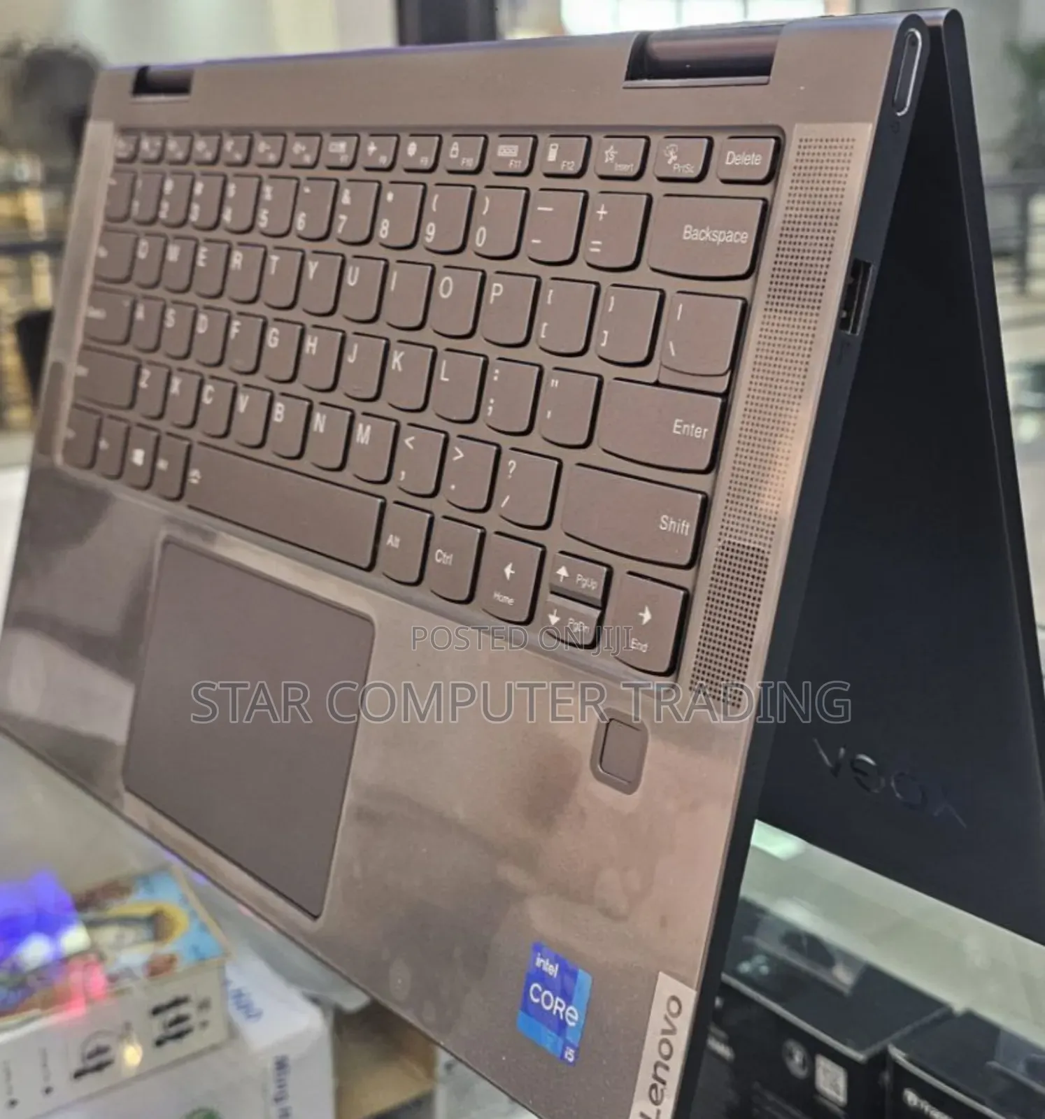 New Laptop Lenovo Yoga 700 8GB Intel Core I5 SSD 512GB