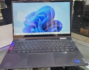 New Laptop Lenovo Yoga 700 8GB Intel Core I5 SSD 512GB