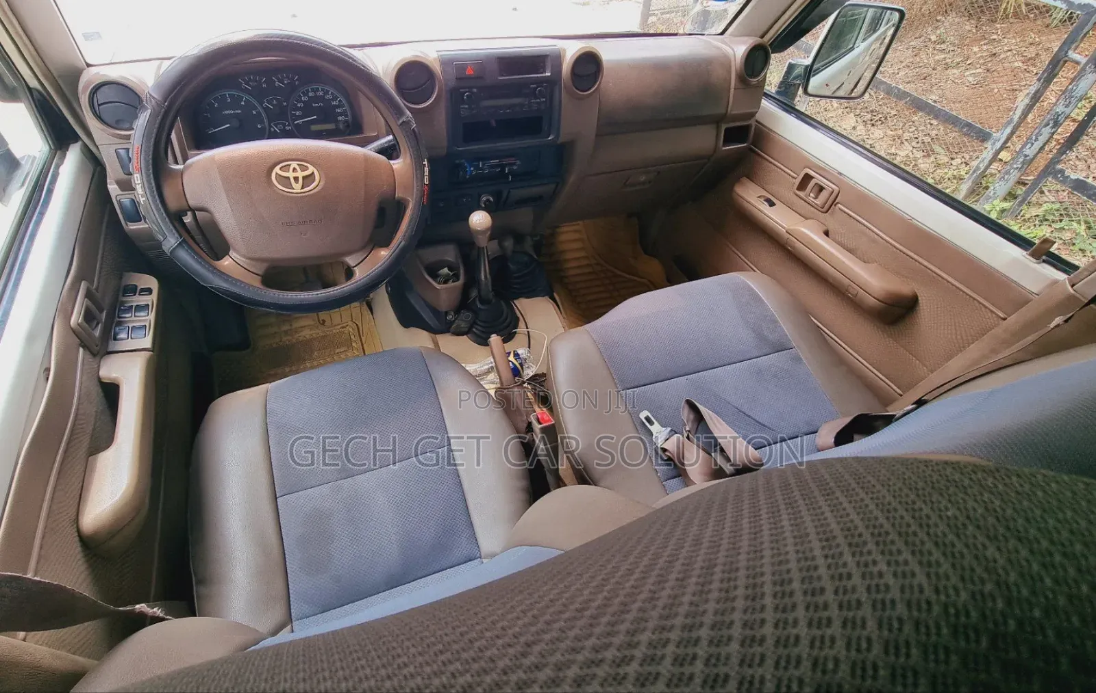 Toyota Land Cruiser 2011 White