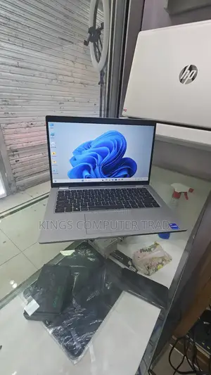 Photo - New Laptop Dell Latitude 5420 32GB Intel Core I7 SSD 1T