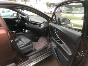 Toyota C-HR 2018 Ivory