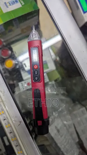 Digital Multimeter Current Voltage Detector