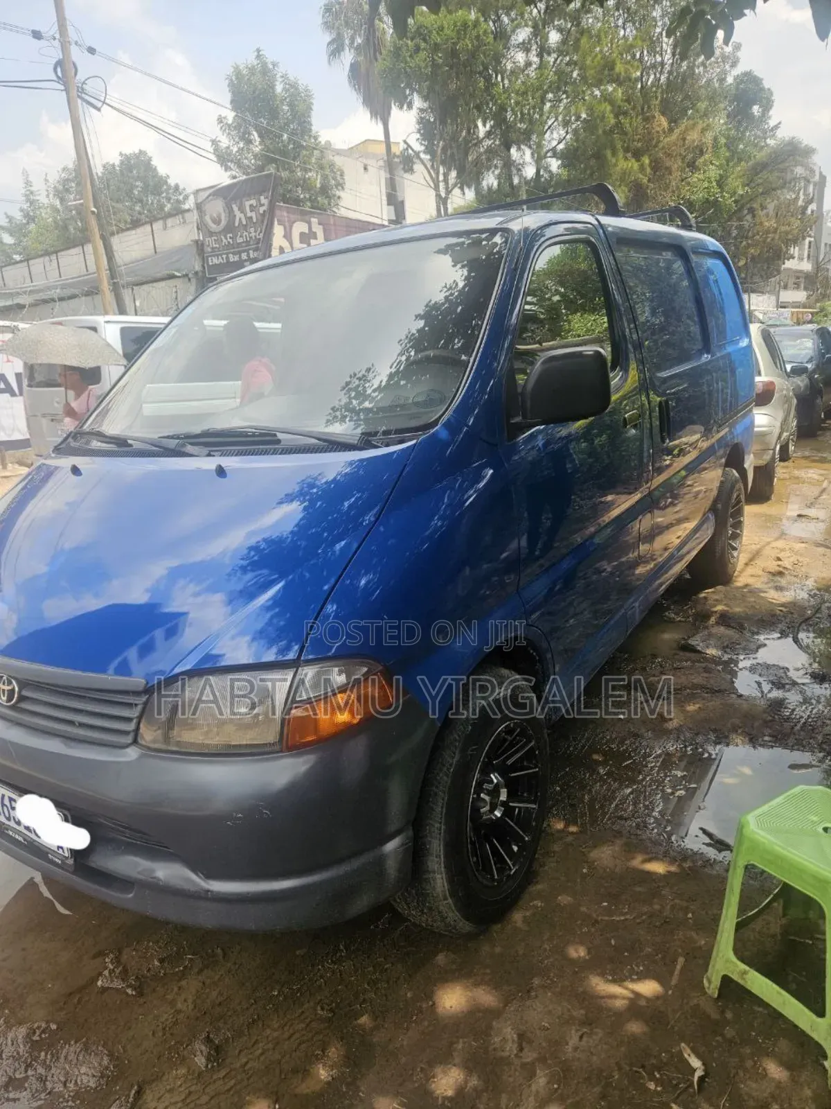 Toyota HiAce 2003 Blue
