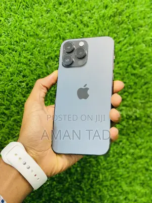 Photo - Apple iPhone 14 Pro Max 128 GB Black