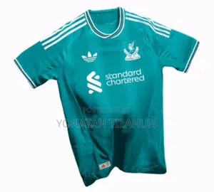 Photo - Liverpool 2025/2026 Away Kit