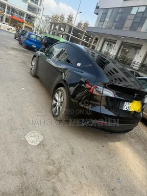 Tesla Model Y 2023 Black