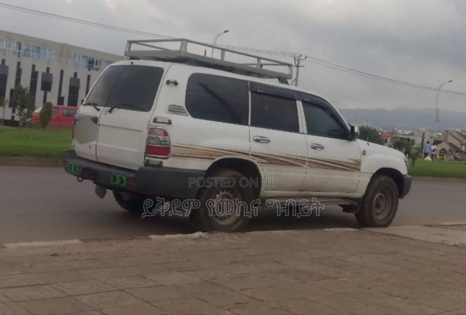 Toyota Land Cruiser 2006 White