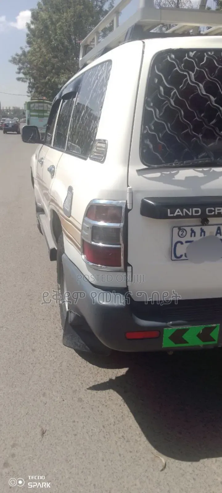 Toyota Land Cruiser 2006 White