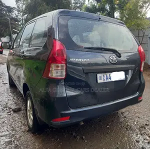 Toyota Avanza 2014 Black