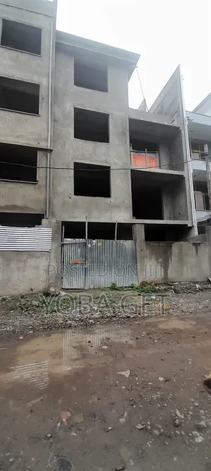 Photo - 7bdrm House in Akaky Kaliti for sale