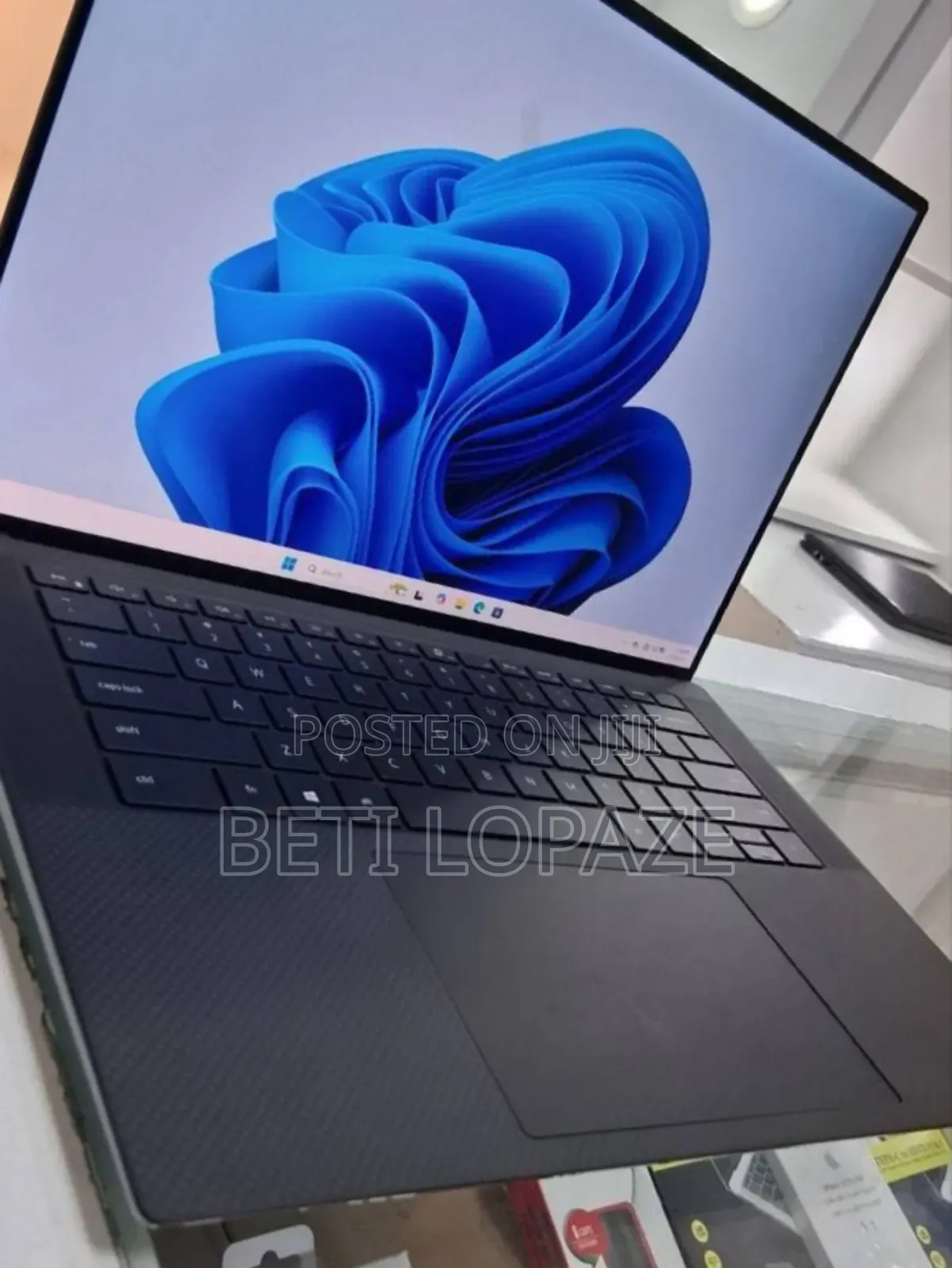 New Laptop Dell Precision 5550 16GB Intel Core I7 SSD 512GB