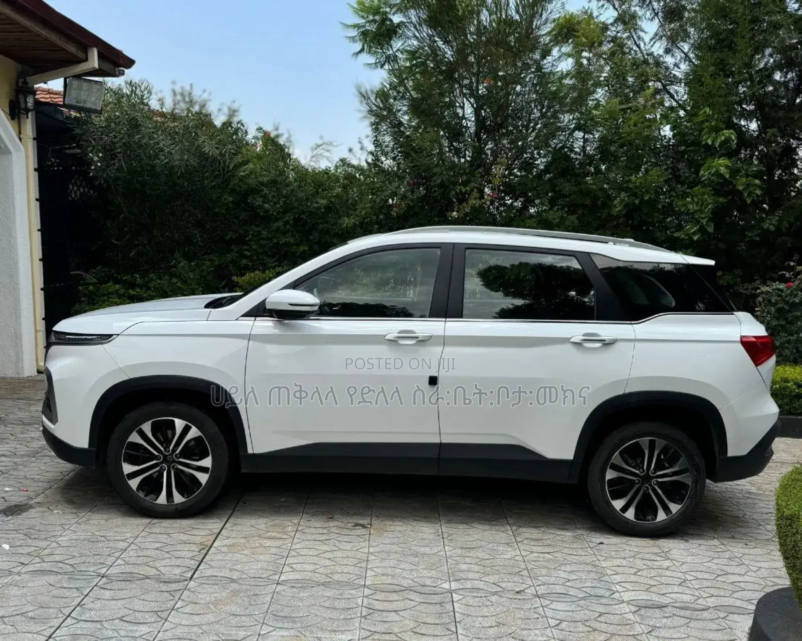 Chevrolet Captiva 2023 Ivory