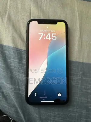 Photo - Apple iPhone 11 256 GB Black