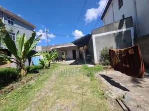 Photo - የሚሸጥ ለ2መቆረጥ የሚችል ቦታ