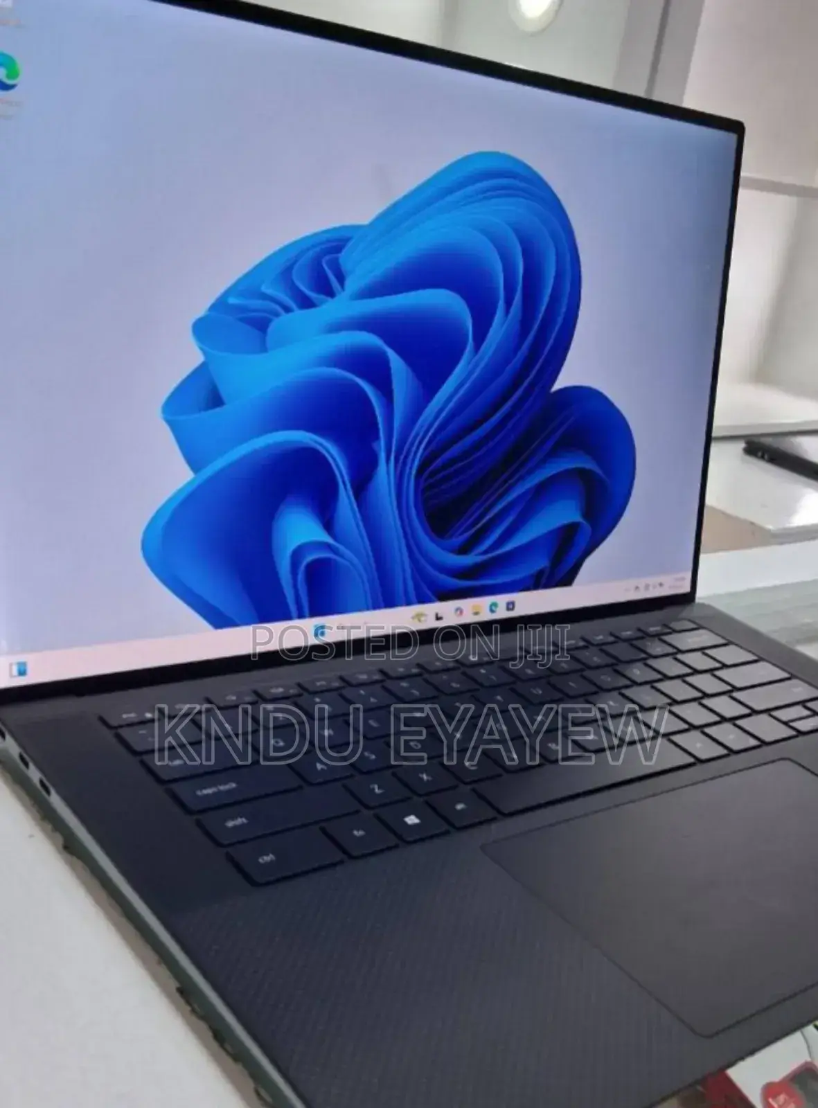 New Laptop Dell 16GB Intel Core I7 SSD 512GB