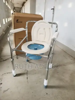 Photo - Commode Chair吃完poty Chair晶石commode Chair妝扮toilet Chair New