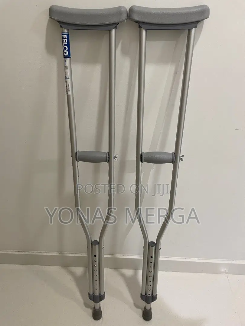 Forearm Crutches蛻زwalking Crutch Features Thick Cushioned