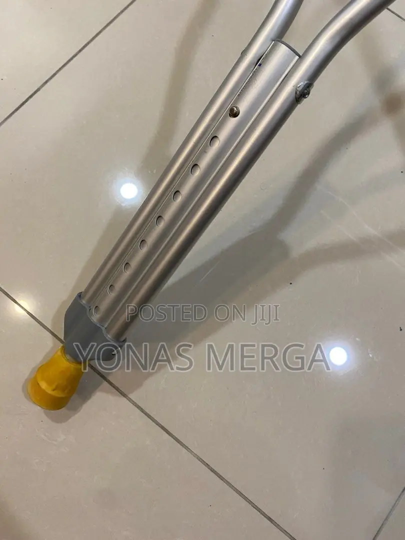 Underarm Crutches for Youth 4'6" - 5'2" Aluminumن步crutches