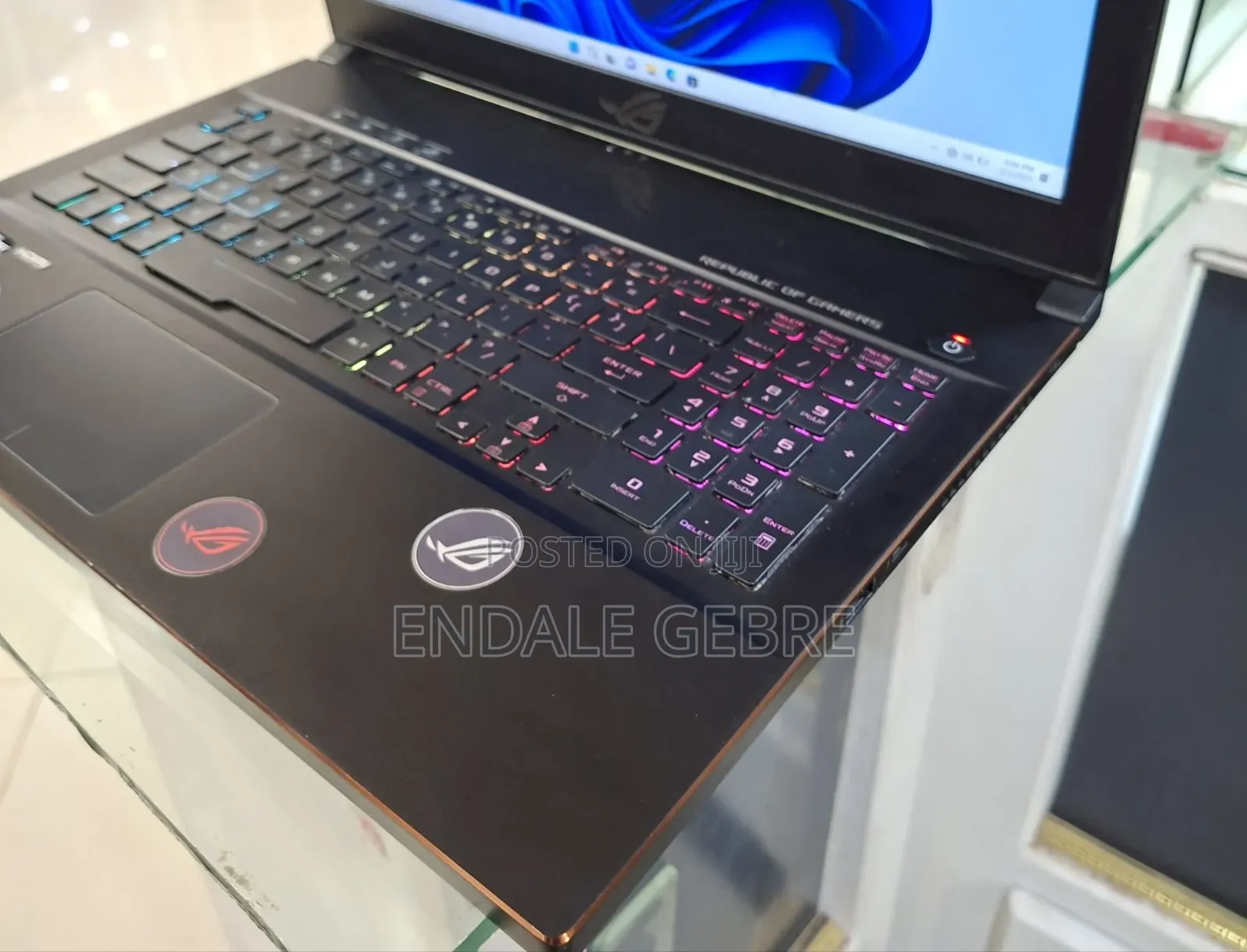New Laptop Asus ROG Zephyrus G15 16GB Intel Core I7 SSD 1T