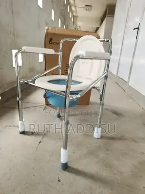 Commode Chair當地toilet Chair吃飯poty Chair跟隨new Medical Commode