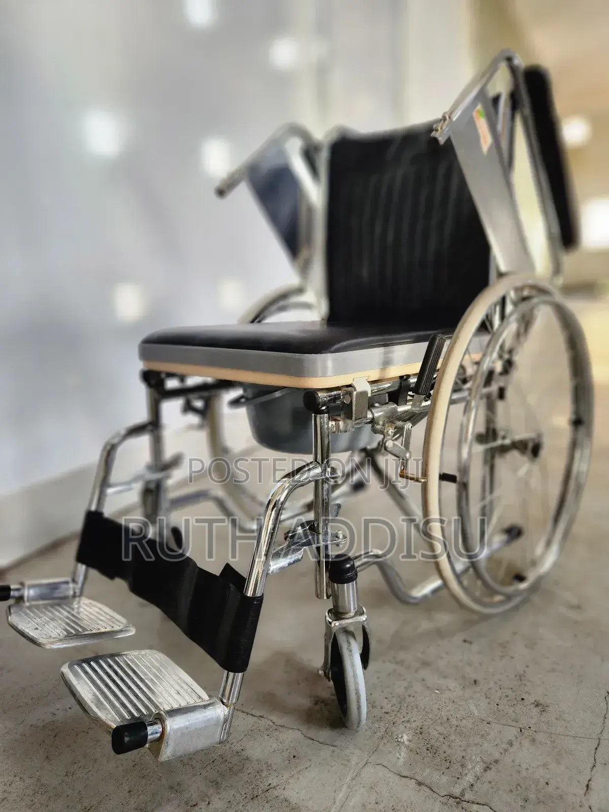 Wheelchair吃飯wheelchair半夜wheelchair瓶裝wheelchair裡外wheelchair